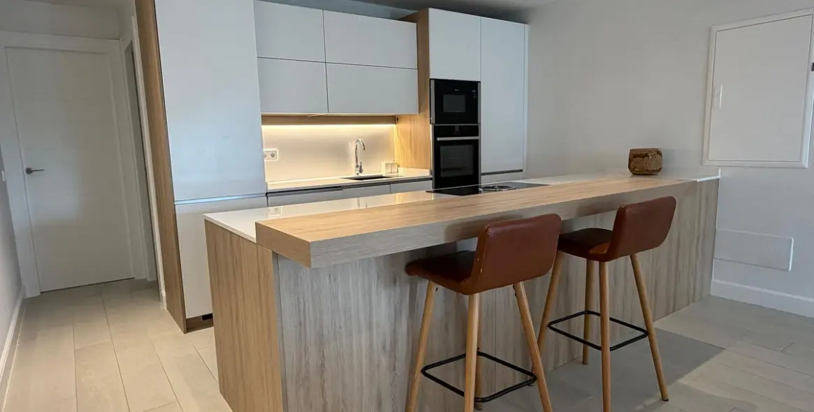 Long-term rent of ground floor apartment in Nueva Andalucía 5