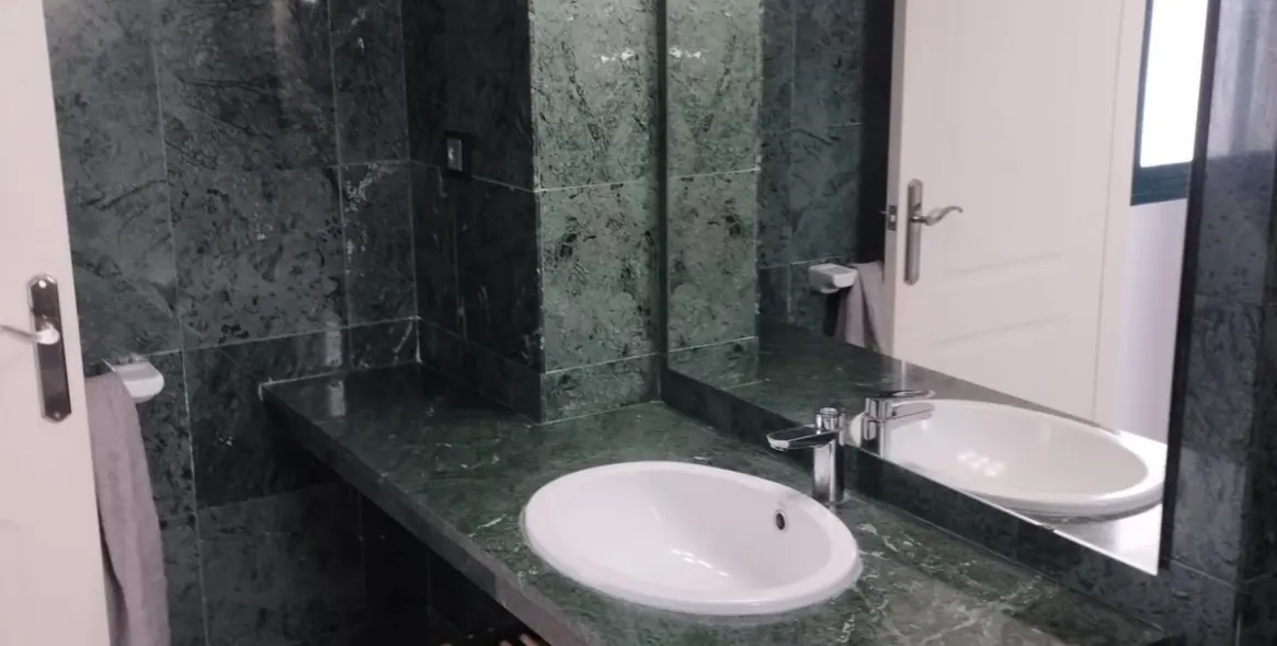 Alquiler a largo plazo de ático en Marbella 23