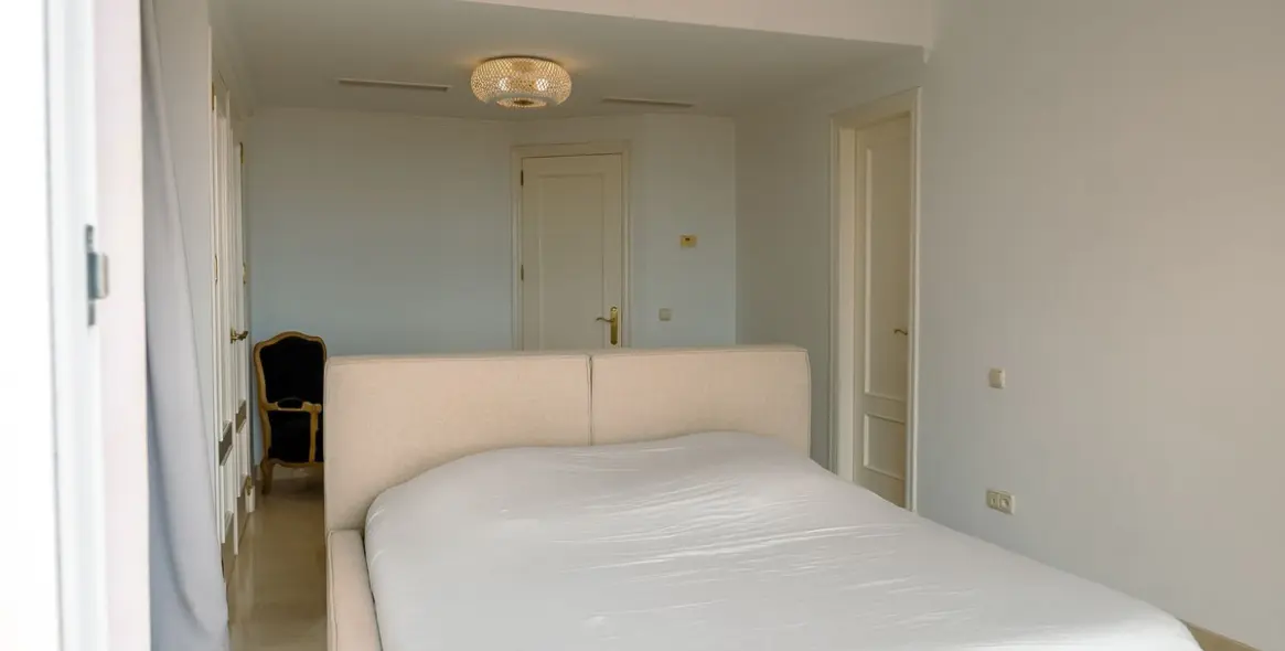 Long-term rent of semi-detached house in Elviria 11