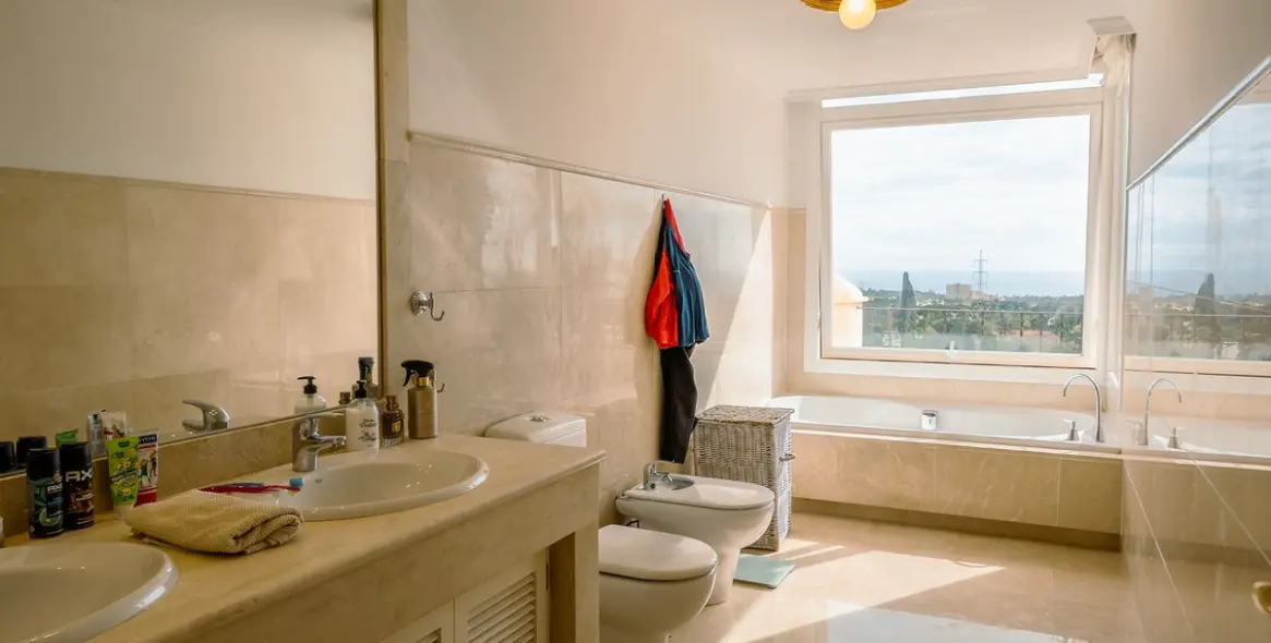 Long-term rent of semi-detached house in Elviria 12