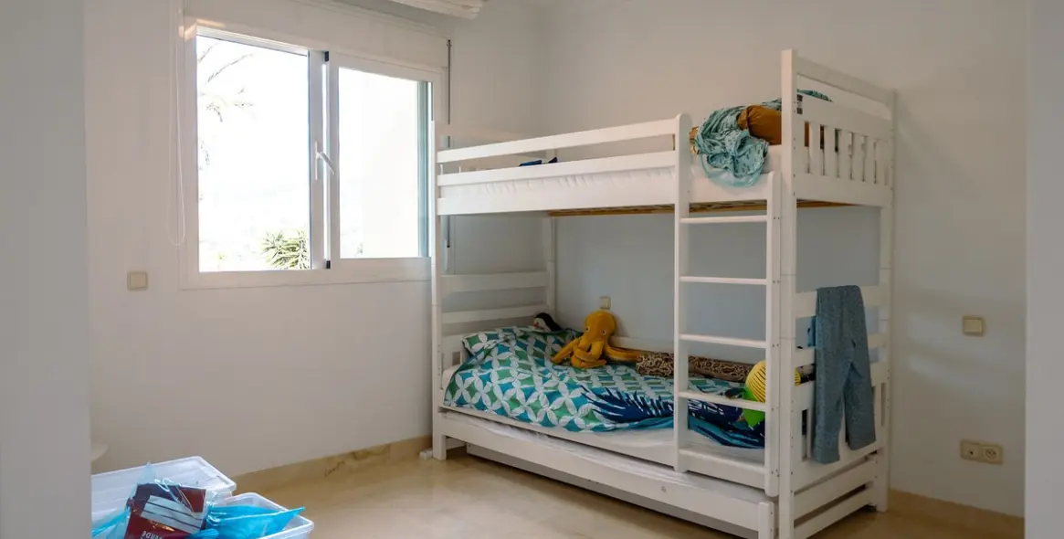 Long-term rent of semi-detached house in Elviria 16