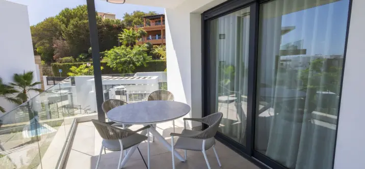 Долгосрочная аренда апартаментов на среднем этаже в Atalaya 1