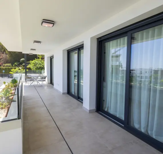 Долгосрочная аренда апартаментов на среднем этаже в Atalaya