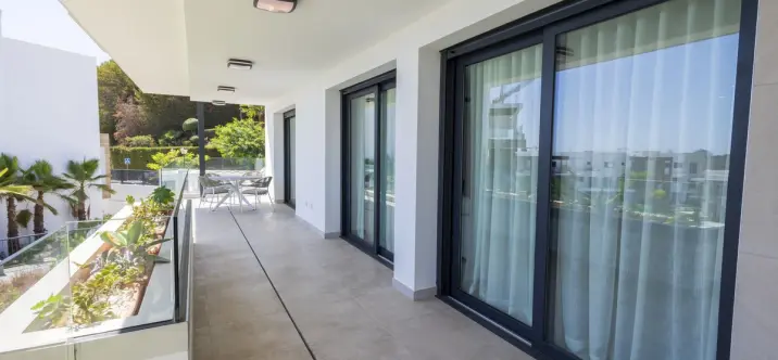 Долгосрочная аренда апартаментов на среднем этаже в Atalaya 3