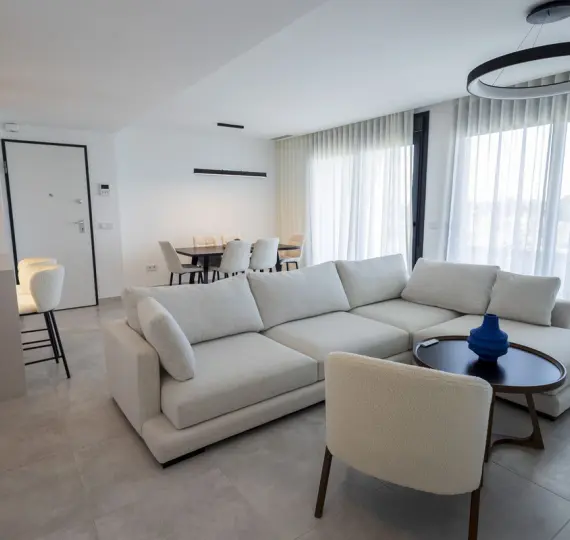 Долгосрочная аренда апартаментов на среднем этаже в Atalaya