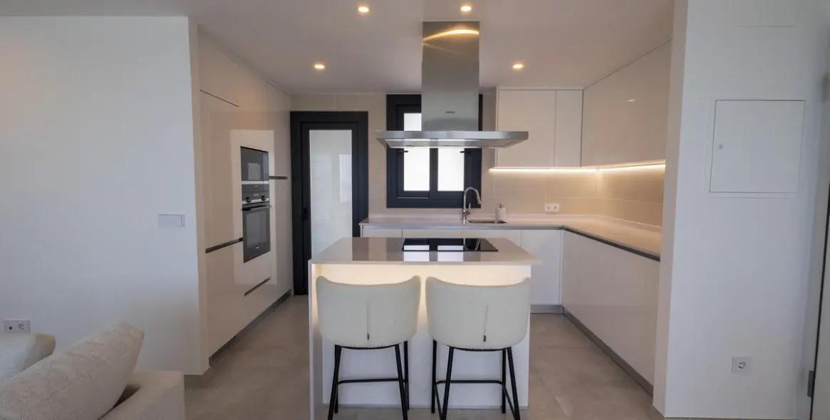 Долгосрочная аренда апартаментов на среднем этаже в Atalaya 8