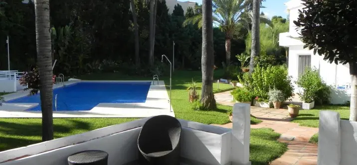 Long-term rent of ground floor apartment in Puerto Banús 0