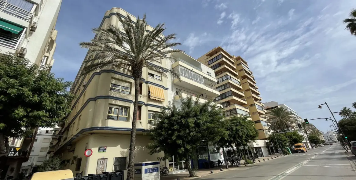 Long-term rent of business in Estepona 1