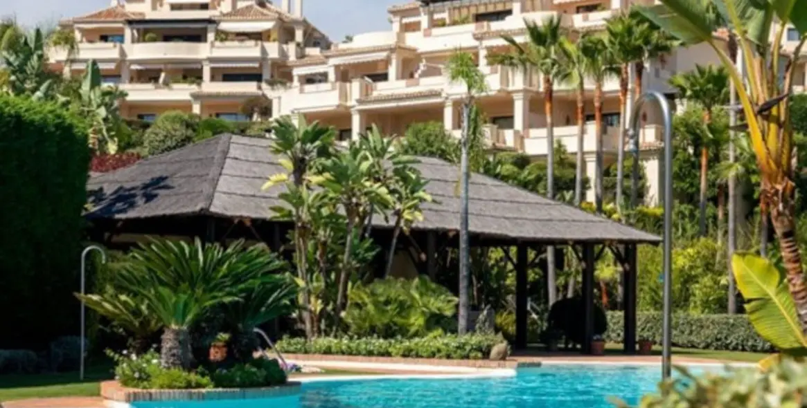 Long-term rent of penthouse duplex in Benahavís 2