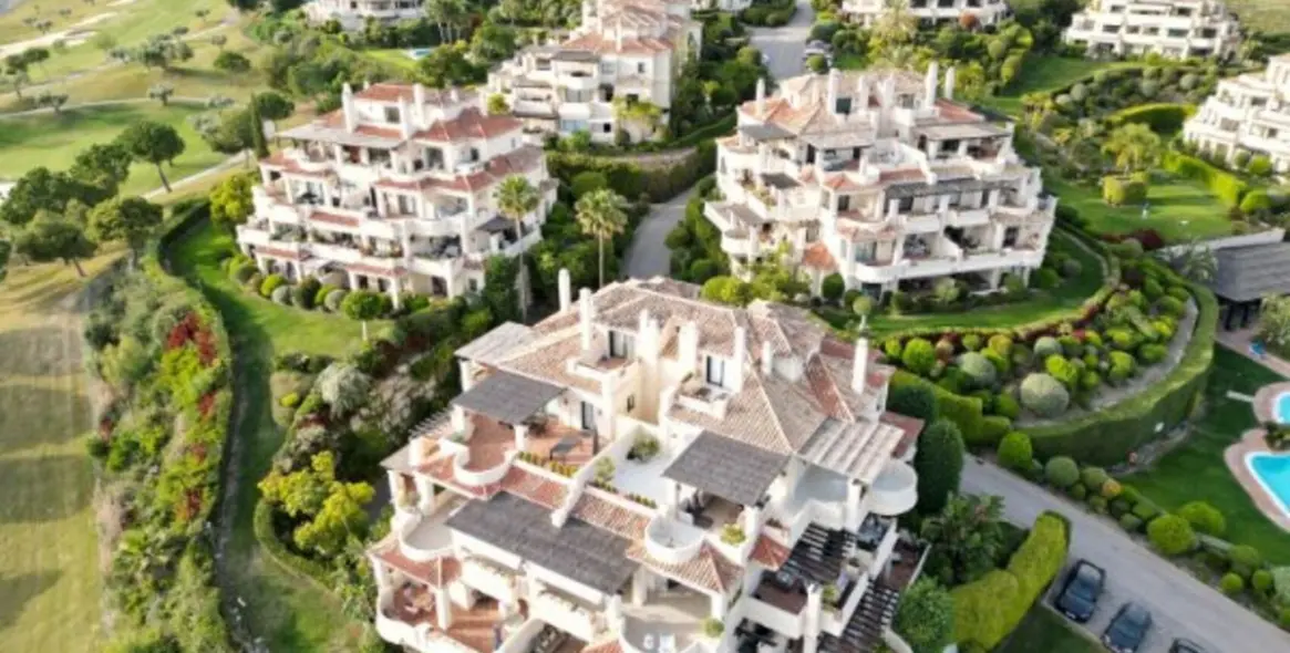 Long-term rent of penthouse duplex in Benahavís 6