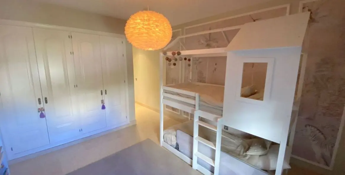 Long-term rent of penthouse duplex in Benahavís 14