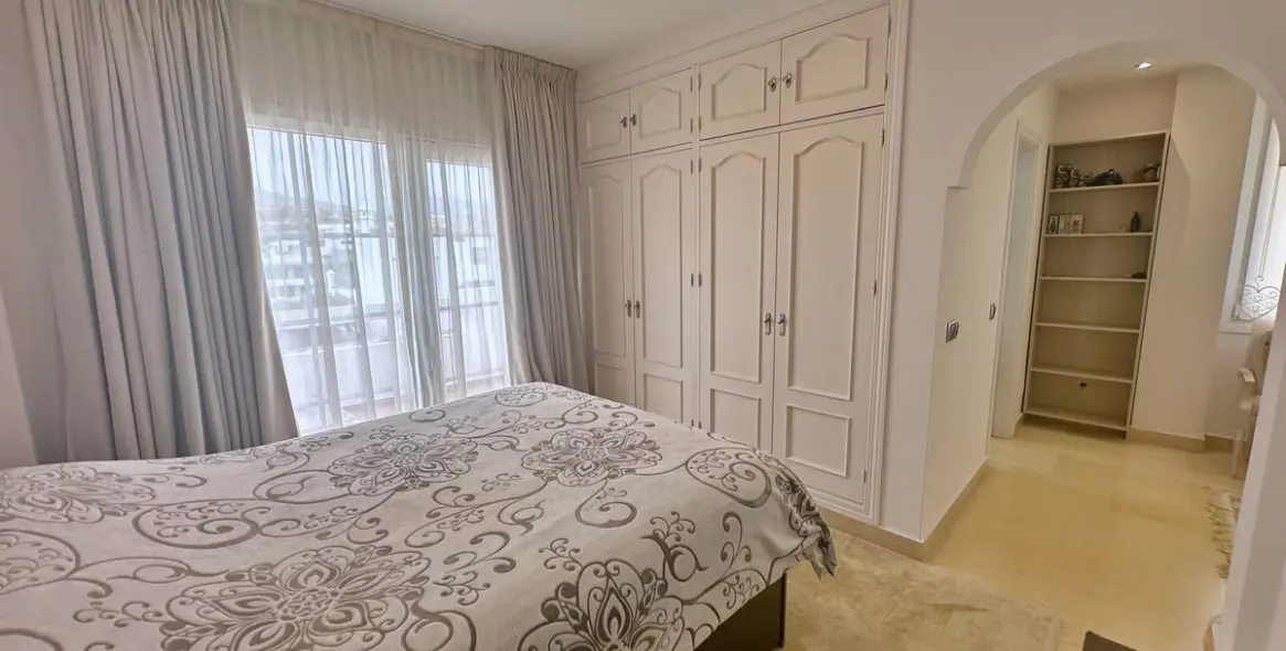 Долгосрочная аренда  отдельно стоящей виллы в Selwo 17