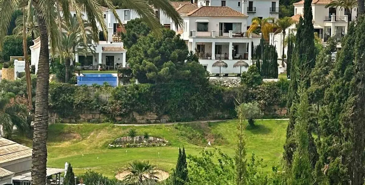 Долгосрочная аренда  отдельно стоящей виллы в Selwo 3