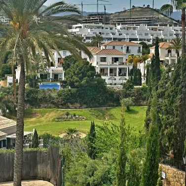 Long-term rent of detached villa in Selwo