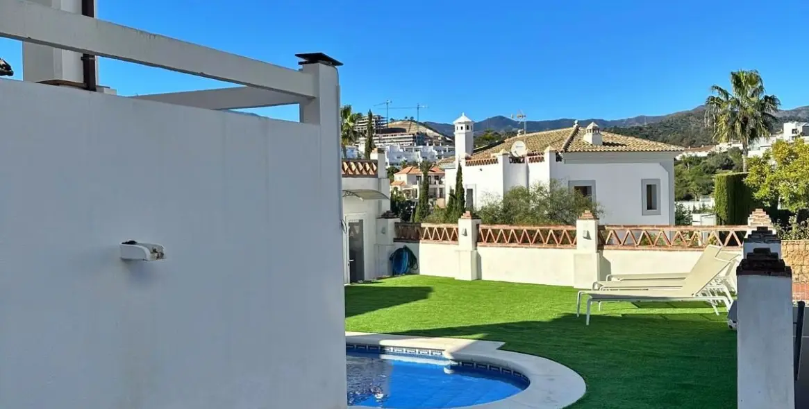 Short-term rent of detached villa in Selwo 37