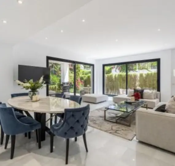 Ground floor apartment R5179861