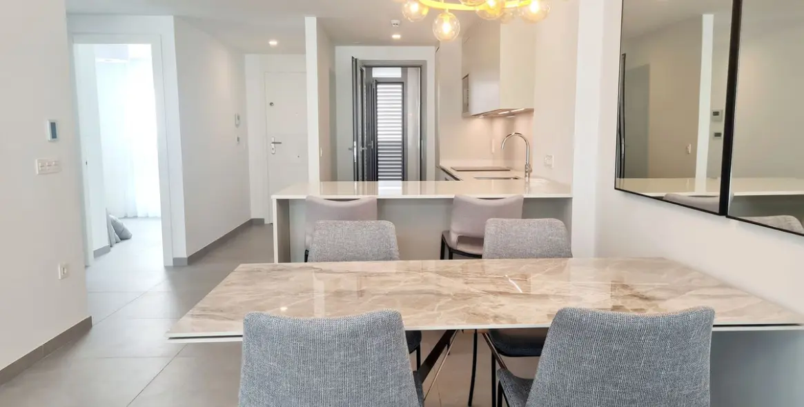 Long-term rent of middle floor apartment in Elviria 4