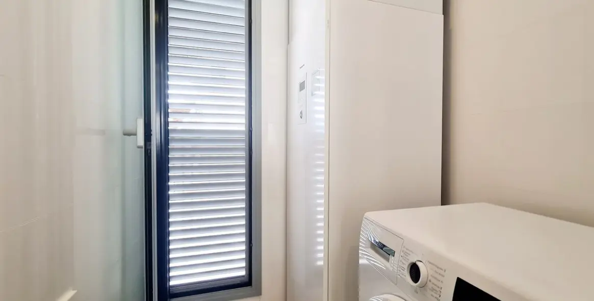 Long-term rent of middle floor apartment in Elviria 12