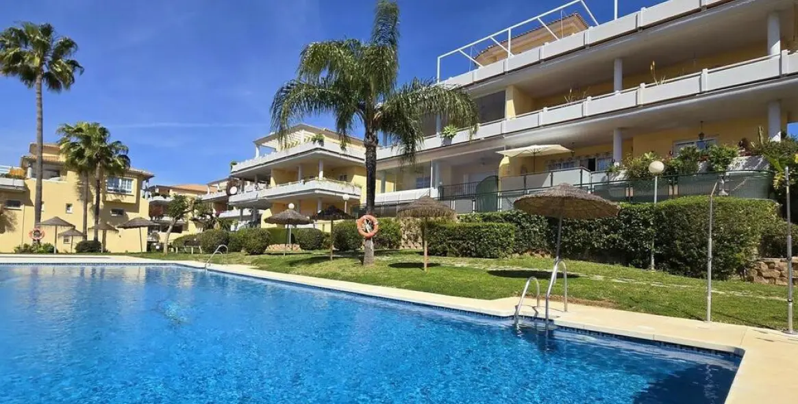 Долгосрочная аренда апартаментов на первом этаже в Cabopino 24