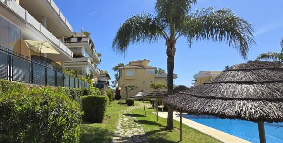 Долгосрочная аренда апартаментов на первом этаже в Cabopino 26