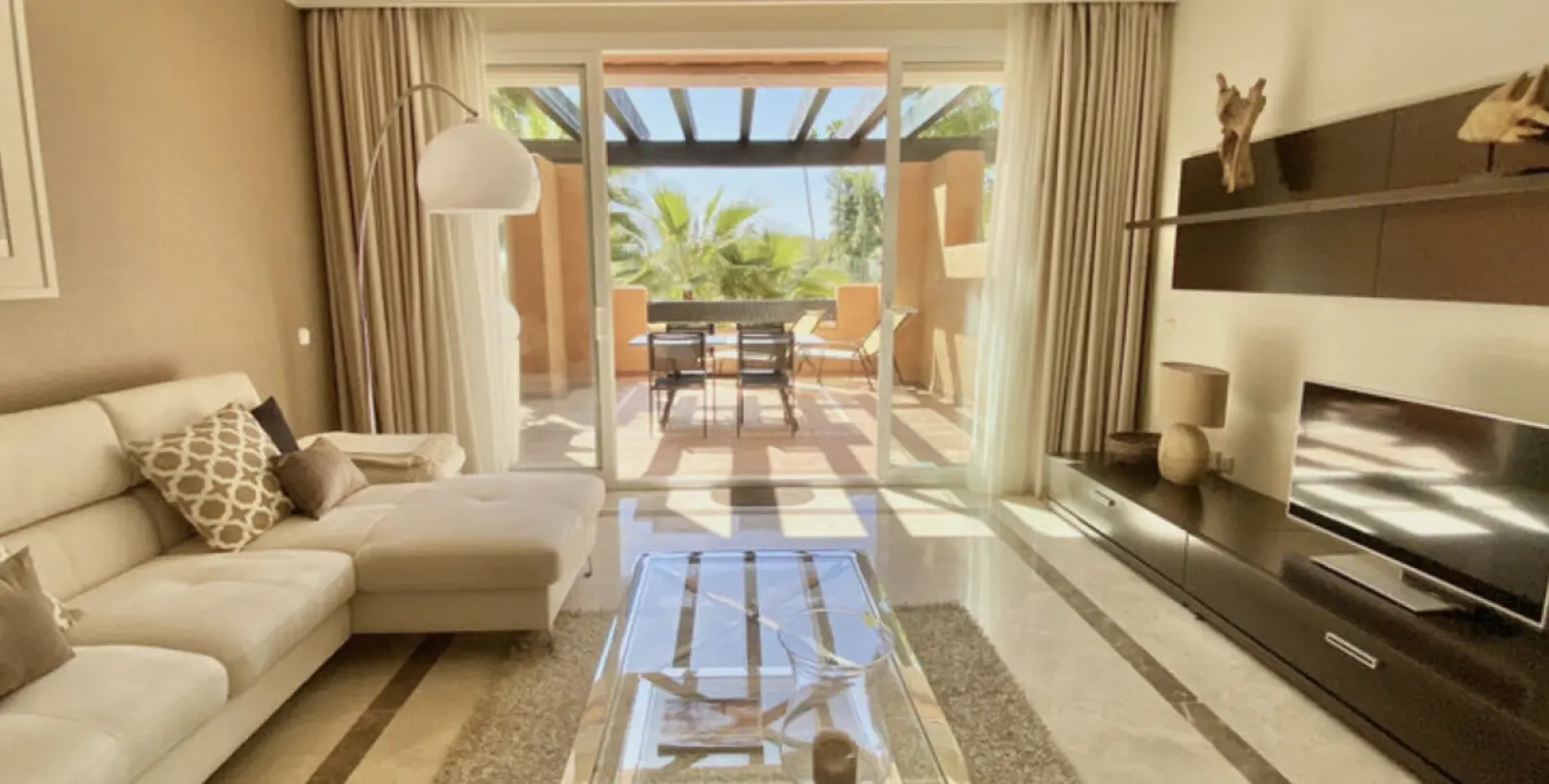 Long-term rent of middle floor apartment in Nueva Andalucía 1