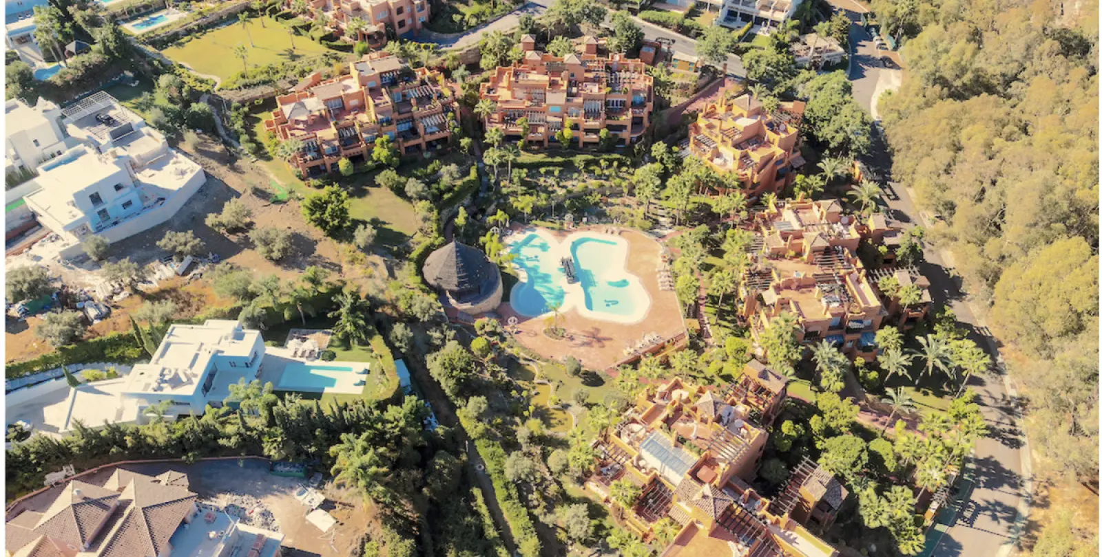 Long-term rent of middle floor apartment in Nueva Andalucía 16