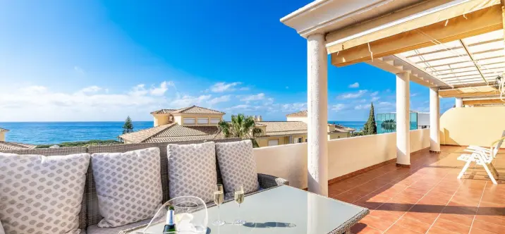 Long-term rent of penthouse in Marbella 0