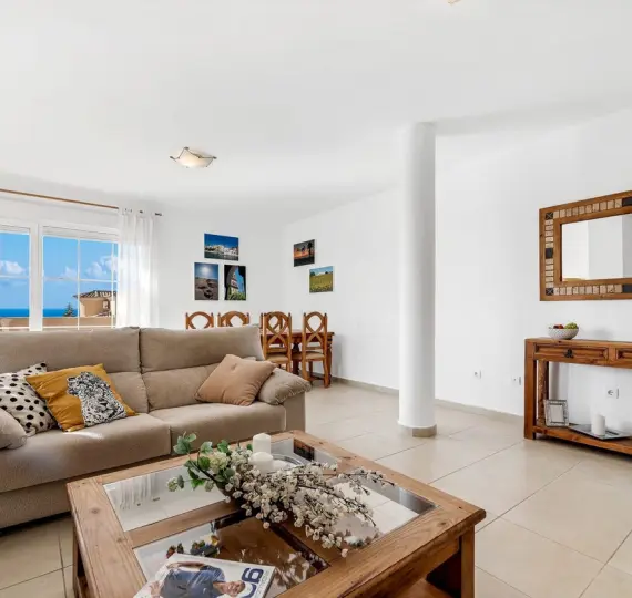 Long-term rent of penthouse in Marbella