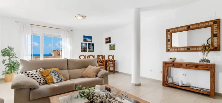 Long-term rent of penthouse in Marbella 2