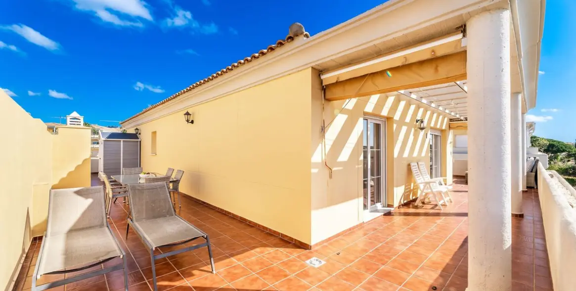 Long-term rent of penthouse in Marbella 12