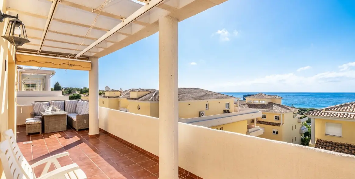 Long-term rent of penthouse in Marbella 14
