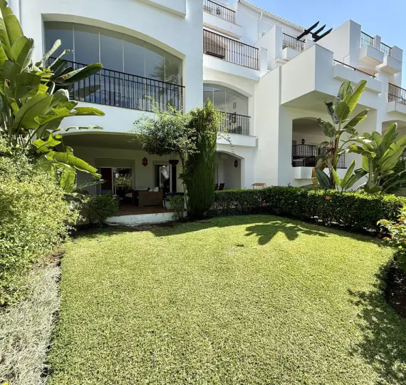 Ground floor apartment R5137966