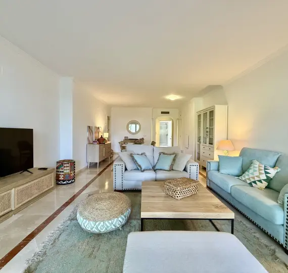 Ground floor apartment R5137966