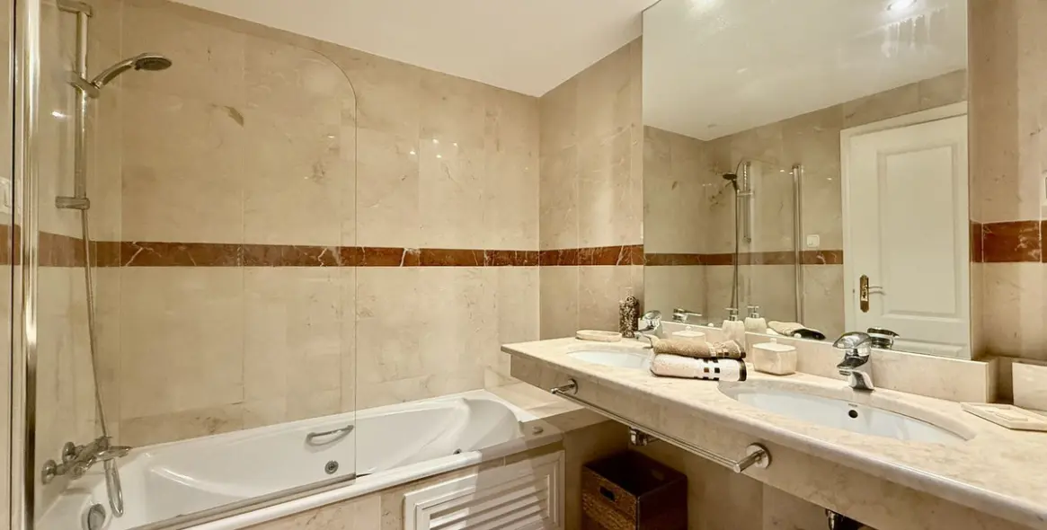 Long-term rent of ground floor apartment in The Golden Mile 22