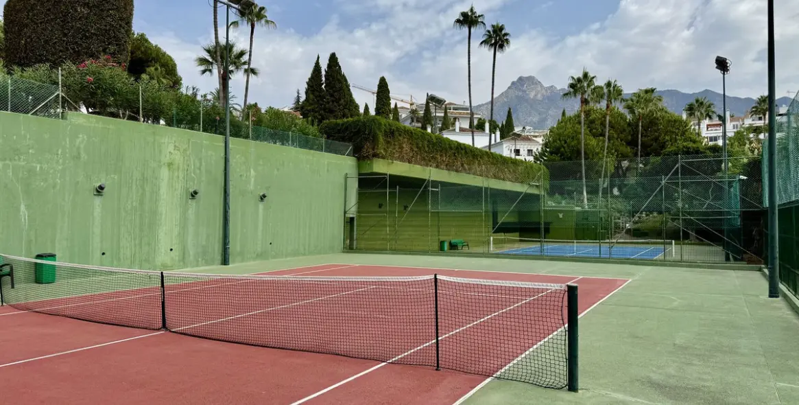 Long-term rent of ground floor apartment in The Golden Mile 27