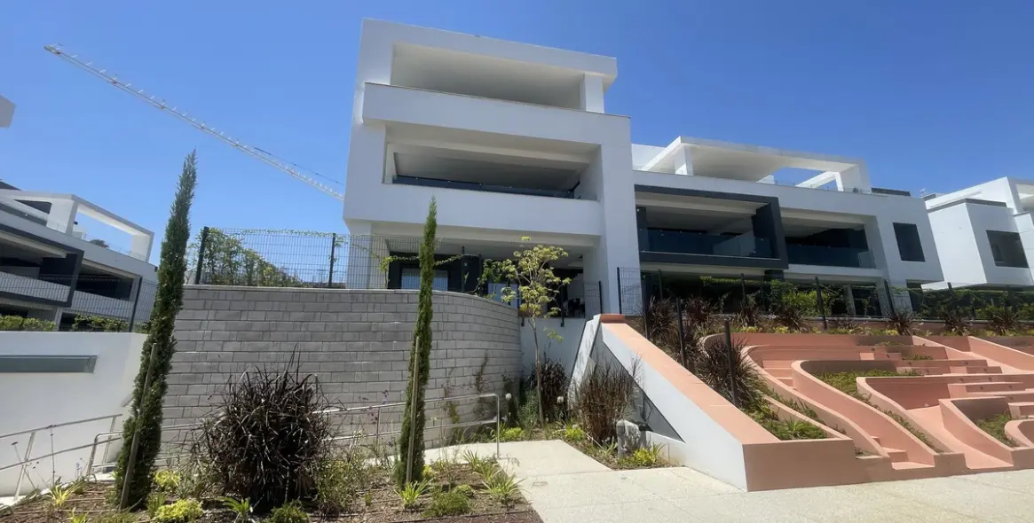 Long-term rent of ground floor apartment in Selwo 3