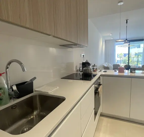 Alquiler a largo plazo de apartamento en planta baja en Selwo