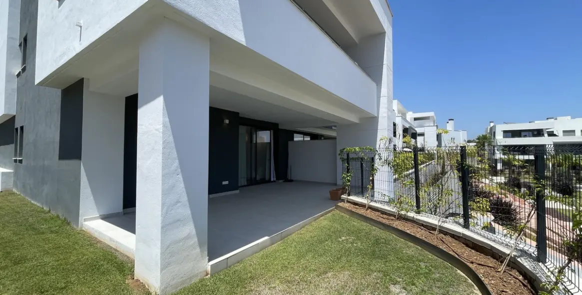 Long-term rent of ground floor apartment in Selwo 15