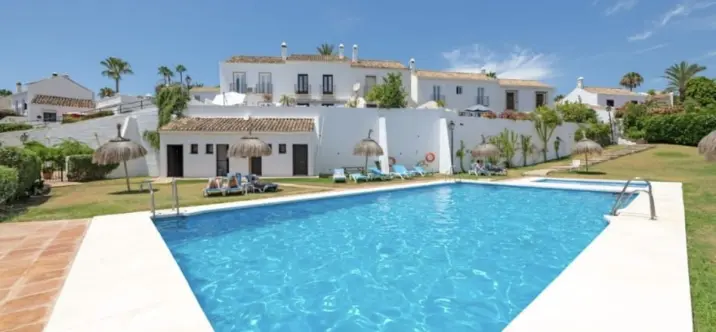 Долгосрочная аренда таунхауса в Nueva Andalucía 0