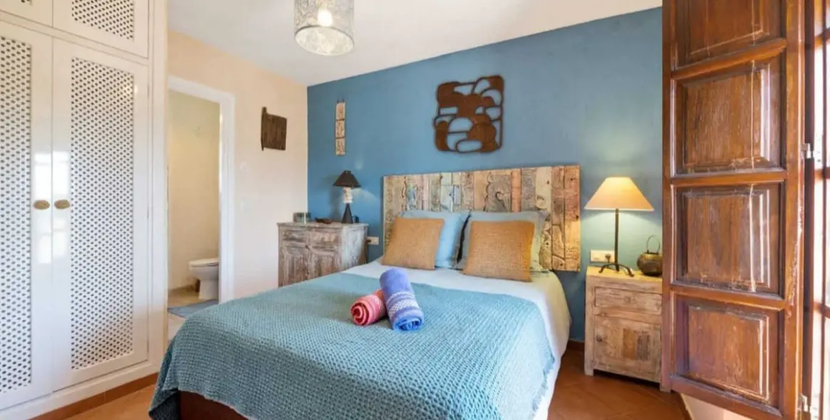 Long-term rent of townhouse in Nueva Andalucía 13