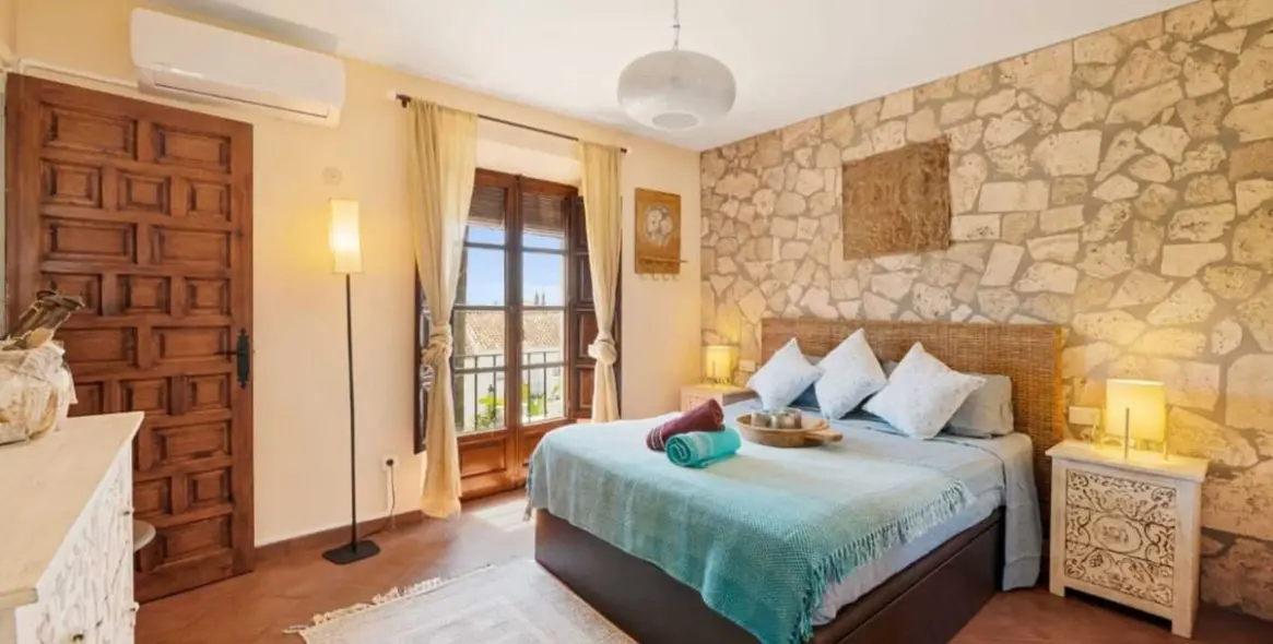 Long-term rent of townhouse in Nueva Andalucía 15