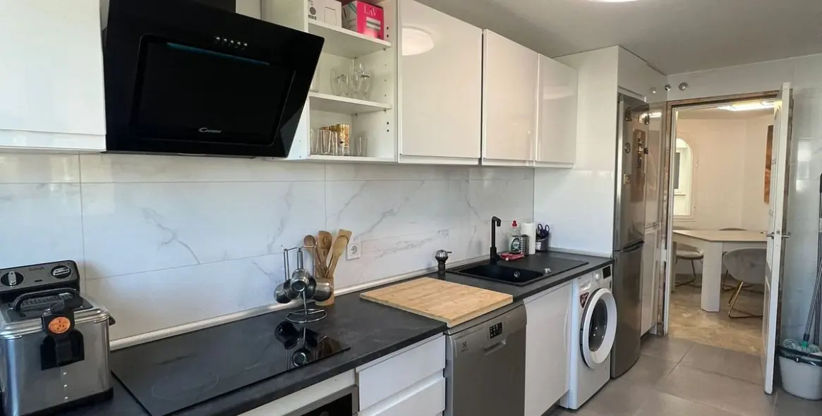 Long-term rent of middle floor apartment in Nueva Andalucía 4