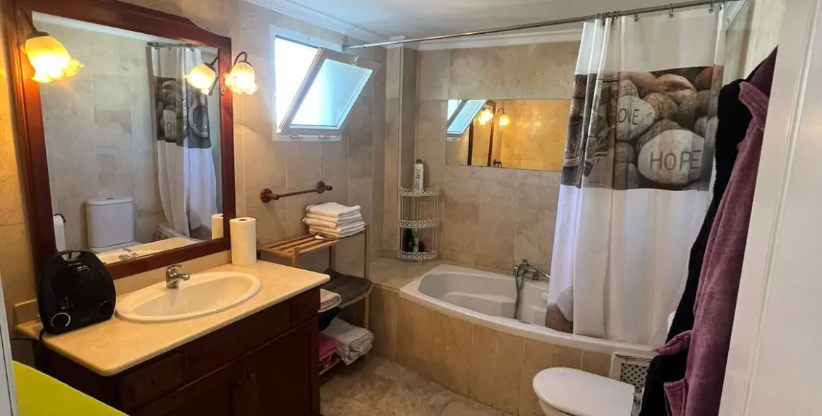 Long-term rent of middle floor apartment in Nueva Andalucía 6