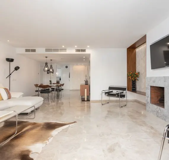 Долгосрочная аренда апартаментов на среднем этаже в Nueva Andalucía