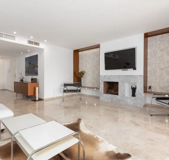 Долгосрочная аренда апартаментов на среднем этаже в Nueva Andalucía