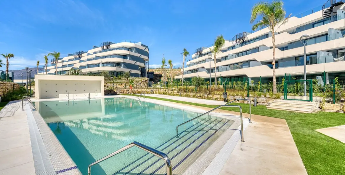 Long-term rent of penthouse duplex in Selwo 1