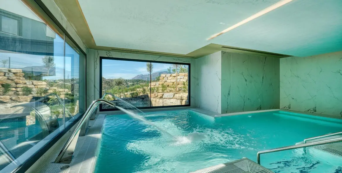 Long-term rent of penthouse duplex in Selwo 17