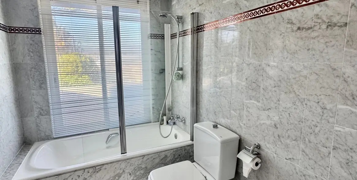 Long-term rent of townhouse in New Golden Mile 20