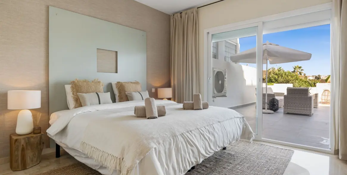 Долгосрочная аренда апартаментов на первом этаже в Estepona 2