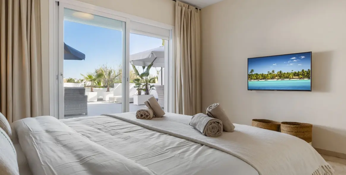 Долгосрочная аренда апартаментов на первом этаже в Estepona 4